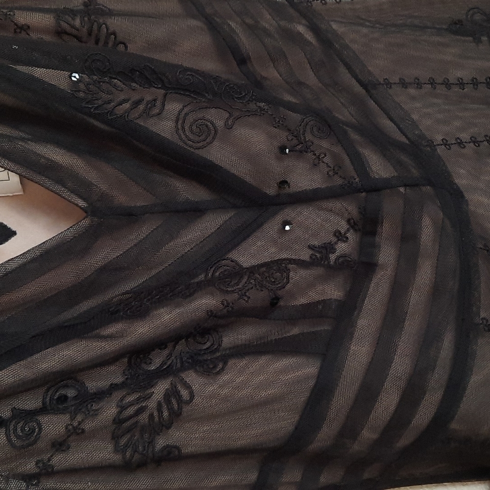 Ann Taylor tan and black lace dress size 4